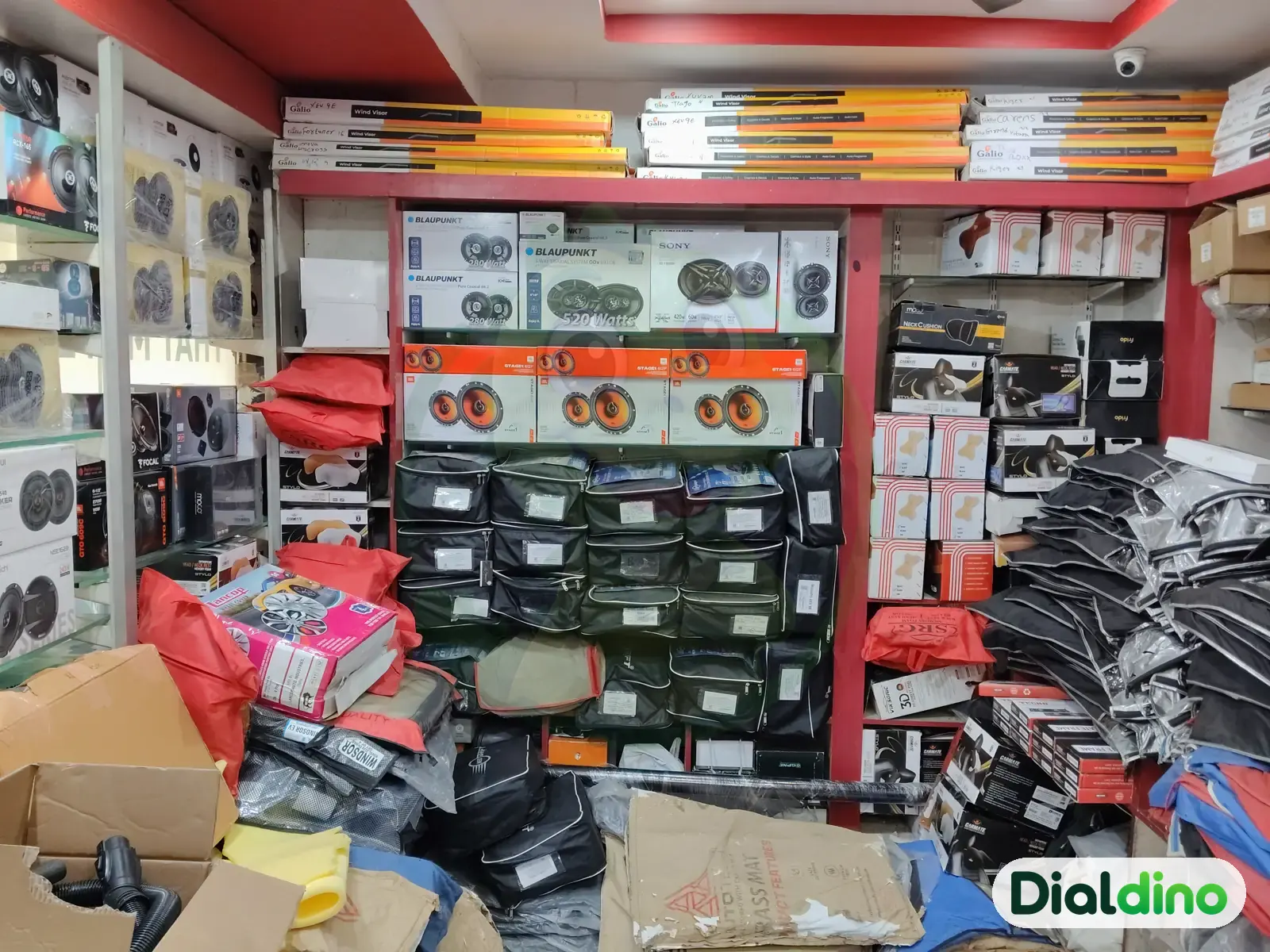 New Fast Drive Car Decors, inside the shop, photo 2