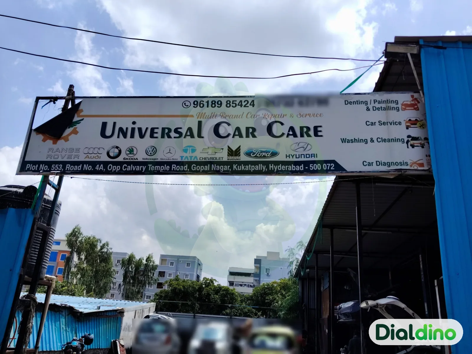 Universal Car Care, signboard